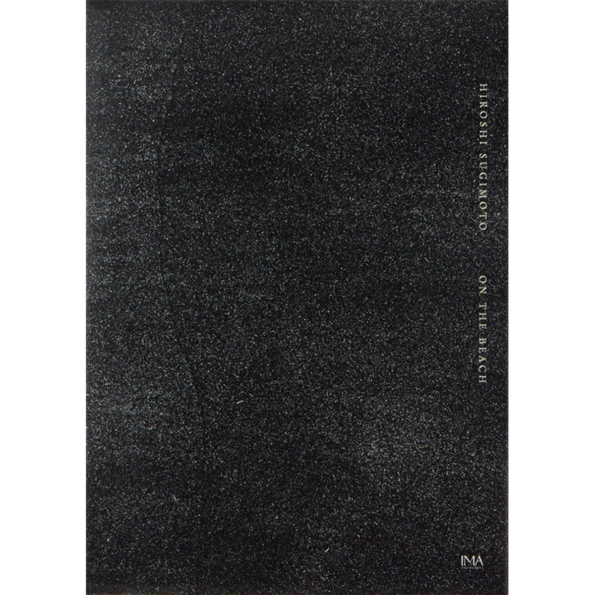 IMA Photobooks】ON THE BEACH – 青幻舎オンラインショップ